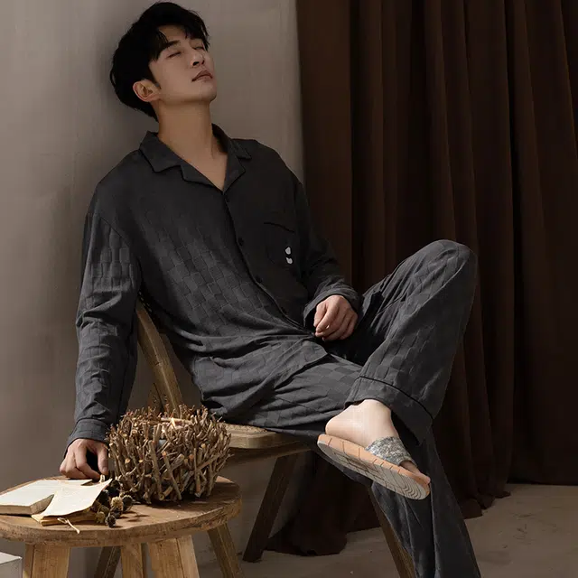 浮光岛屿 简约精致超柔软提花翻领高级感长袖长裤家居服舒适亲肤透气可外穿宽松休闲睡衣套装 男款 礼盒款 深灰色