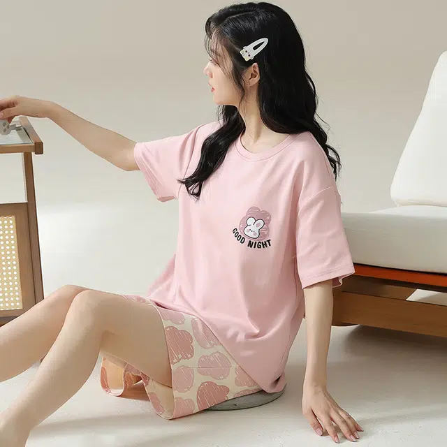 浮光岛屿 简约时尚可爱带胸垫圆领高级感短袖家居服凉感休闲舒适亲肤可外穿睡衣套装 女款 礼盒装 粉红色