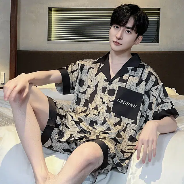 浮光岛屿 简约柔软冰丝凉感字母时尚潮流高级感翻领短袖短裤家居服舒适亲肤透气可外穿宽松休闲睡衣套装 男款
