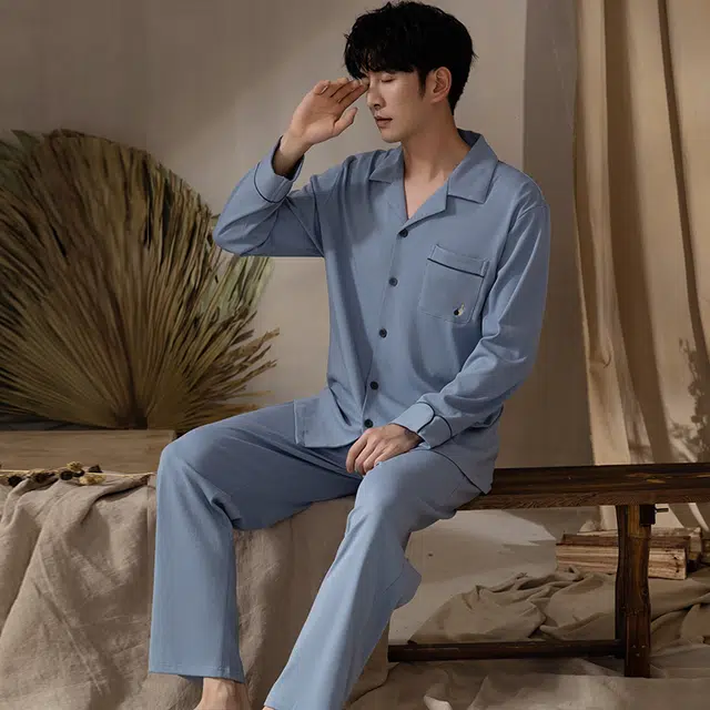 浮光岛屿 简约纯色超柔软翻领高级感长袖长裤家居服舒适亲肤透气可外穿休闲睡衣套装 男款 礼盒款 浅蓝色