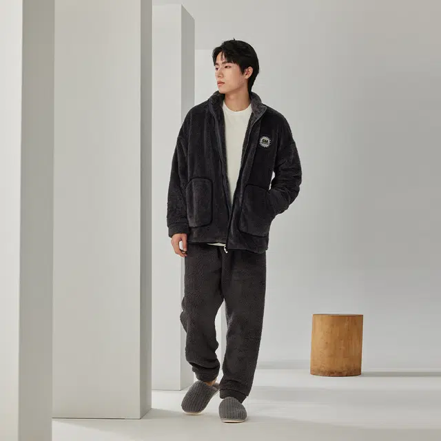 浮光岛屿 珊瑚绒睡衣男秋冬款加绒加厚法兰绒字母徽章宽松休闲可外穿长袖家居服 家居套装 男款 黑色
