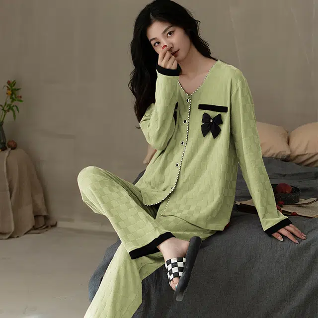 浮光岛屿 简约纯色甜美可爱口袋高级感长袖长裤家居服舒适亲肤透气可外穿宽松休闲睡衣套装 女款 礼盒装 绿色