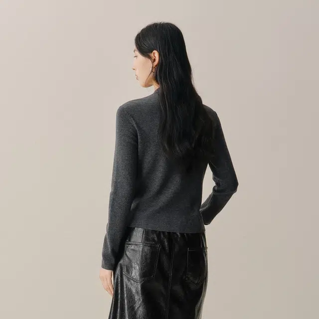 太平鸟 秋冬假两件显瘦打底百搭时尚休闲简约针织衫 女款