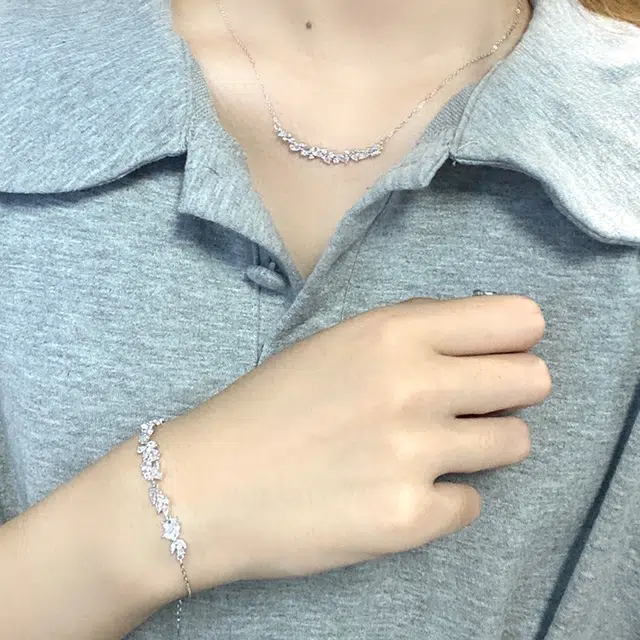 S925