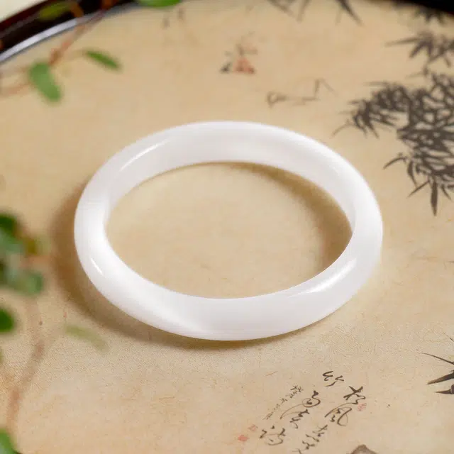 匠锁心玉 国潮新中式 精致古风清冷感 温润气质 优雅小众百搭素圈 琉璃 手镯 男女同款情侣款