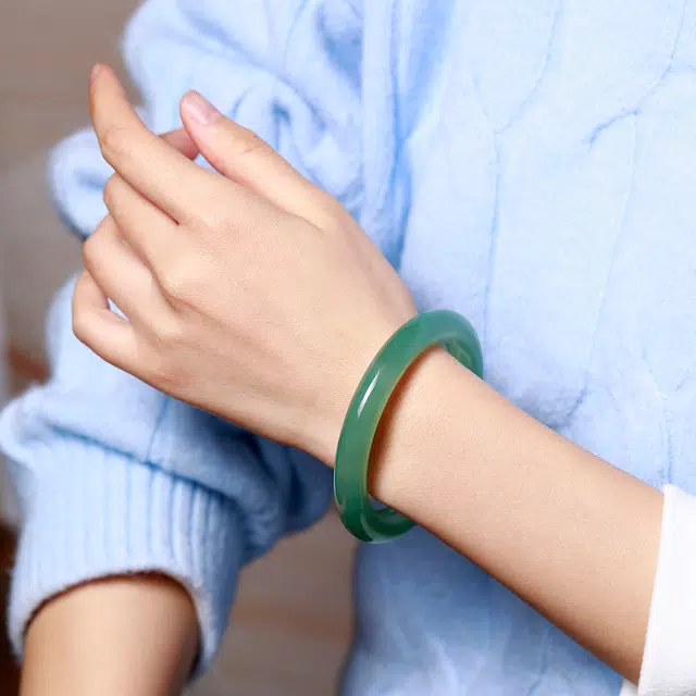 匠锁心玉 新中式 国潮国风 清冷感 古风温婉 小众轻奢高级感 时尚潮流 水润手饰显白#好运 玉髓 手镯 女款