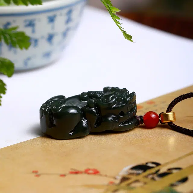 匠锁心玉 铜钱貔貅  新中式 国潮古风 瑞兽 招财纳福 守护 小众设计 和田玉项链 青玉 男女同款情侣款