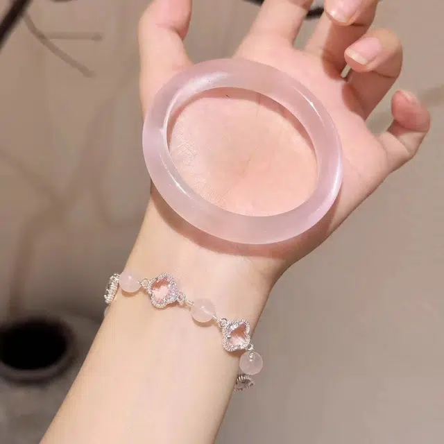 匠锁心玉 樱花粉 一步一响 新中式 国潮古风 轻奢高级 极简风 清冷感 优雅高级感 气质温婉 素圈手饰显白#好运 猫眼石 手镯 女款