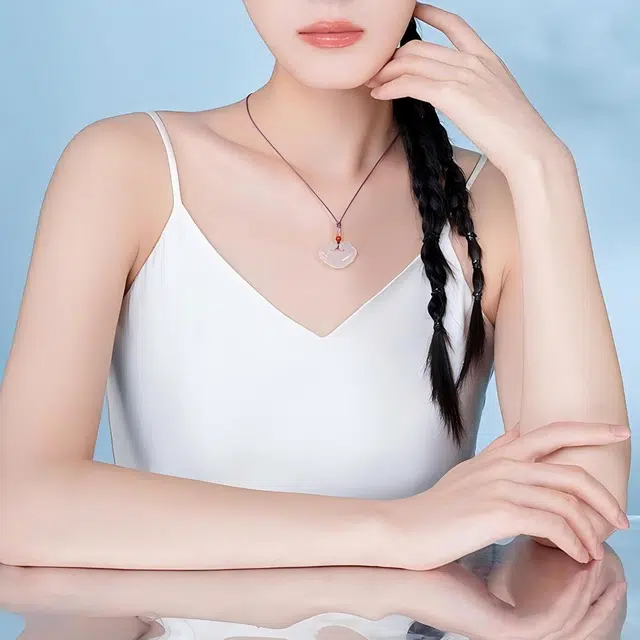 匠锁心玉 冰透水润平安锁 新中式 国潮国风 小众设计 轻奢高级 平安纳福 古风温婉 转运 守护 玉髓 项链 女款