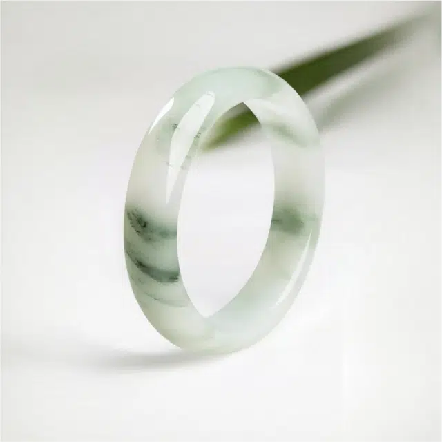 匠锁心玉 青山黛飘花 新中式宫廷风古典轻奢吉祥如意平安顺遂时尚百搭清冷典雅高级感气质温婉#好运天然 天山翠 石英岩玉手镯 女款