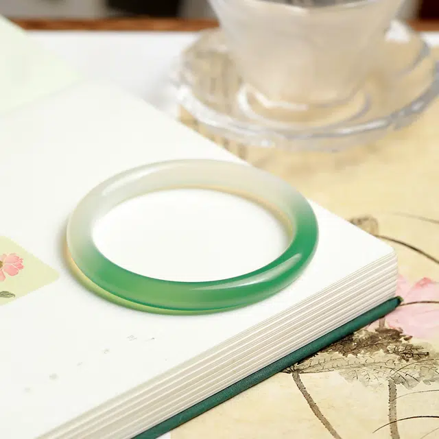 匠锁心玉 美人细圆条 半山半水 新中式 国潮国风 玉髓 手镯 女款 玉髓