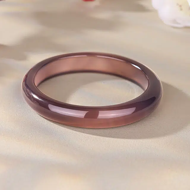 匠锁心玉 帝王紫贵妃玉镯 鸿运 水润清透 新中式 国潮风 汉服旗袍 时尚百搭 清冷典雅高级感 气质温婉 素圈手饰显白#好运 玉髓 手镯 女款