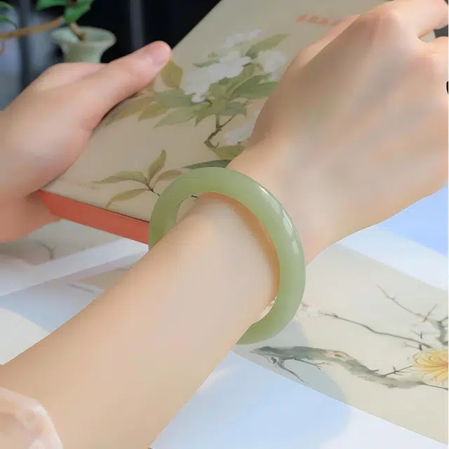 匠锁心玉 正晴水 新中式 古风温婉 细腻温润 汉服旗袍 轻奢高级感 小众复古 国潮 手镯 青玉 女款