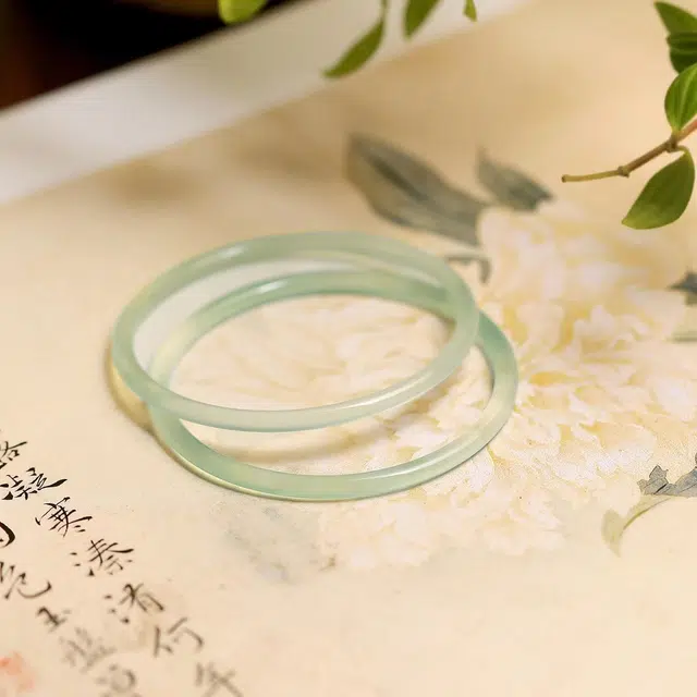 匠锁心玉 青山黛高冰叮当镯 新中式 国潮国风 典雅 古风温婉 轻奢高级 小众设计 玉髓 手镯 女款