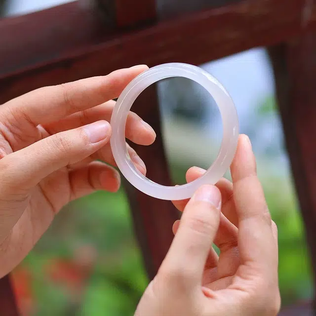 匠锁心玉 白月光高冰贵妃镯 平安镯  新中式 国潮国风 轻奢高级 气质  古风温婉 玉髓 玉石手镯 女款