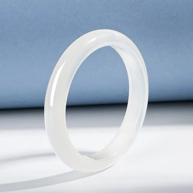 匠锁心玉 白月光 新中式 国潮国风 轻奢高级 清冷感 古风温婉 玉髓 手镯 女款