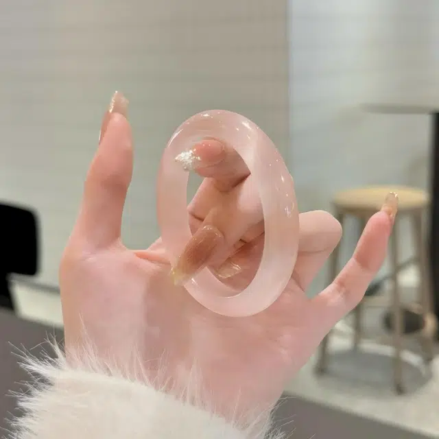 匠锁心玉 粉黛佳人清冷感 老钱风新中式 招财纳福国潮古风设计小众轻奢高级感 气质百搭潮流年轻时尚手饰#显白 琉璃 手镯 女款