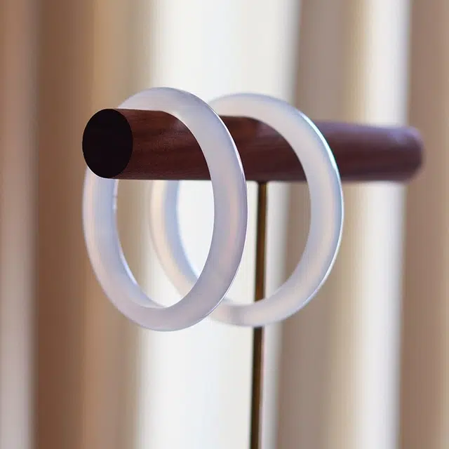 匠锁心玉 白月光高冰贵妃镯 平安镯  新中式 国潮国风 轻奢高级 气质  古风温婉 玉髓 玉石手镯 女款