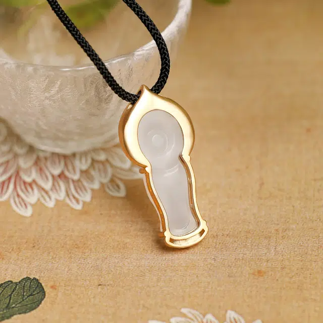 匠锁心玉 高冰宝宝佛新中式 国潮国风 典雅 古风温婉 轻奢高级 小众设计 招财纳福 玉髓 玉石项链 男女同款情侣款