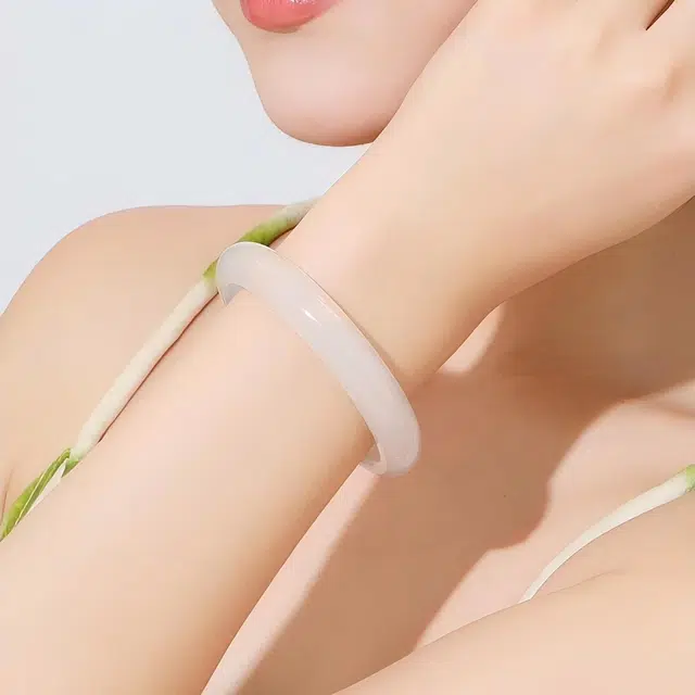 匠锁心玉 白月光 新中式 国潮国风 轻奢高级 清冷感 古风温婉 玉髓 手镯 女款