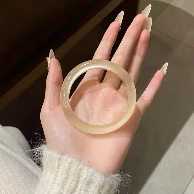 匠锁心玉 香槟金美人镯 新中式国潮国风 小众典雅 吉祥如意轻奢高级清冷感 极简风 潮流年轻气质百搭 温润手饰显白#好运 琉璃 手镯 女款
