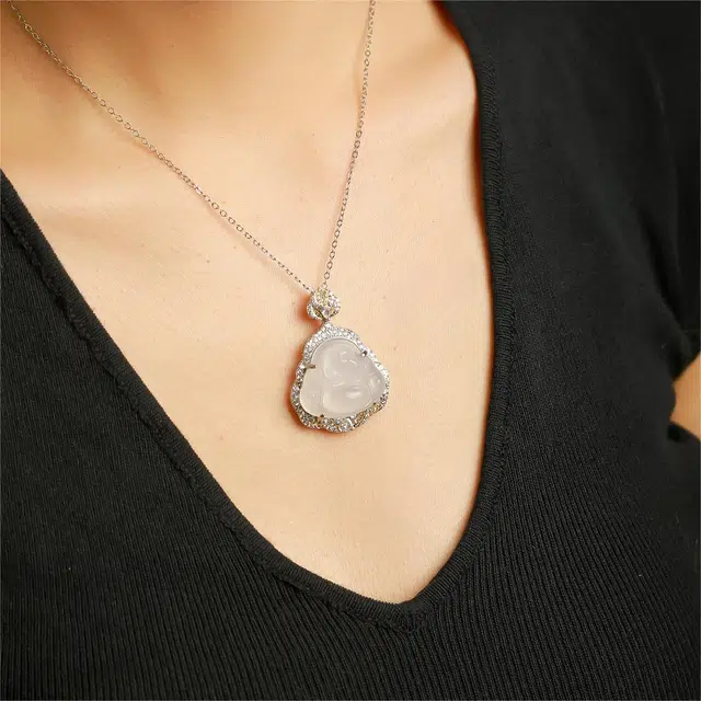 匠锁心玉 白月光 佛公 新中式 国潮国风 高级感 轻奢 弥勒佛 转运纳福 守护 玉髓 玉石项链 女款