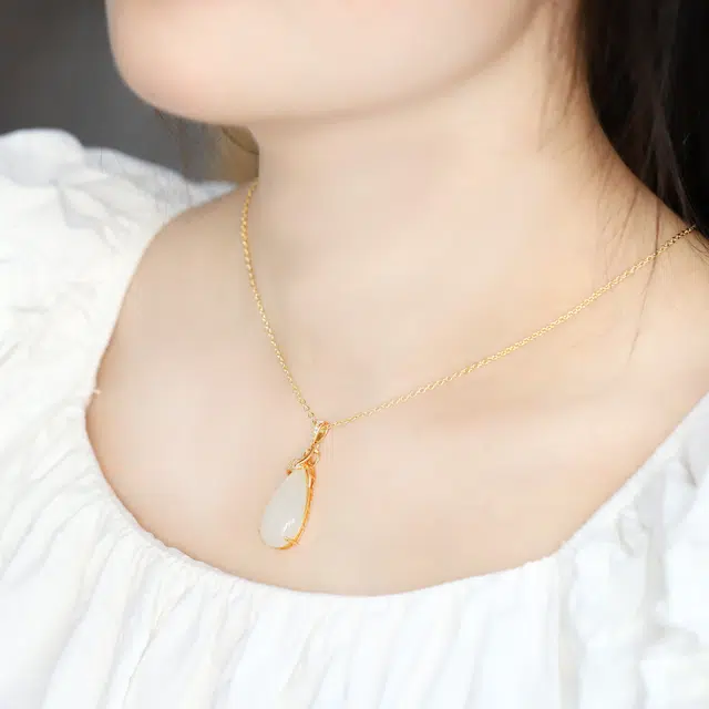 匠锁心玉 水滴  新中式 轻奢小众和田玉 简约 和田玉 和田玉项链 女款 青白玉
