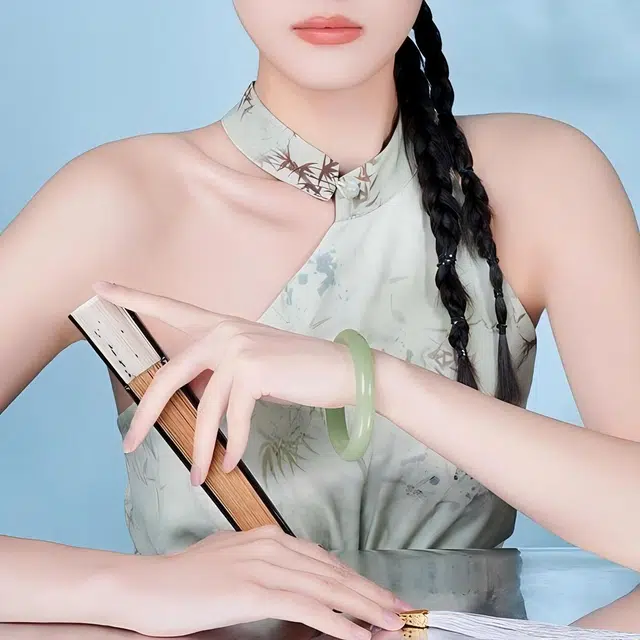 匠锁心玉 青山黛高冰晴水 新中式 国潮国风 小众 轻奢高级 古风温婉 清冷感 玉髓 手镯 女款