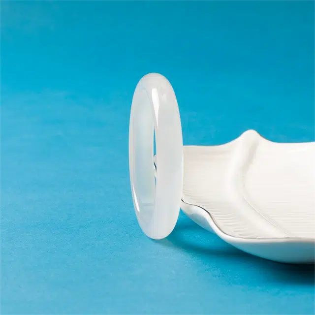 匠锁心玉 青山黛翠玉贵妃镯 新中式 国潮复古 民族风 轻奢高级 清冷感 玉髓 手镯 女款