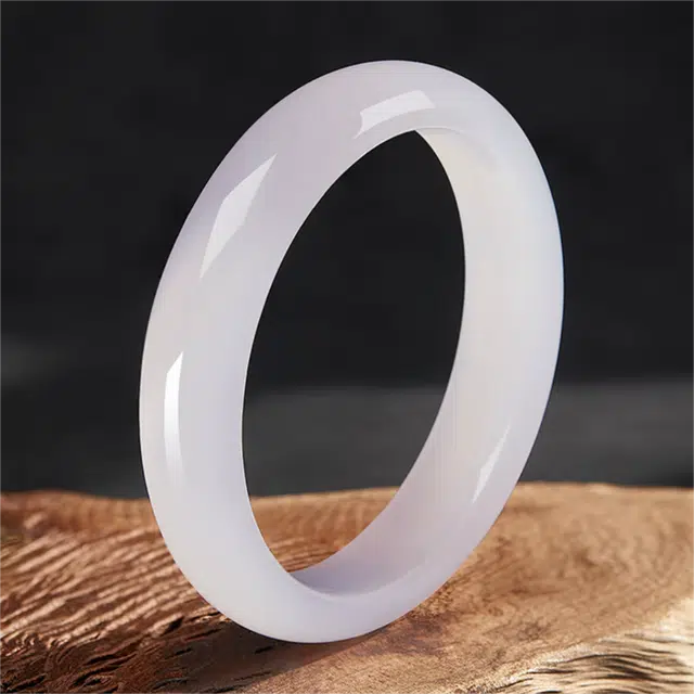 匠锁心玉 清冷感 轻奢高级平安 新中式 国潮古风 水润淡烟紫贵妃镯 玉髓 玉石手镯 女款