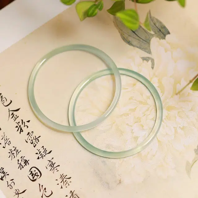 匠锁心玉 青山黛高冰叮当镯 新中式 国潮国风 典雅 古风温婉 轻奢高级 小众设计 玉髓 手镯 女款