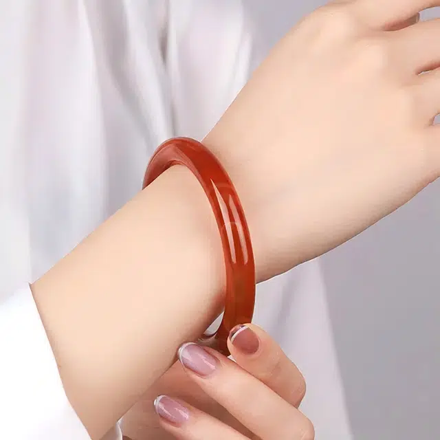 匠锁心玉 鸿运玉镯 水润清透 新中式 简约大气 国潮国风 汉服旗袍 时尚百搭 清冷典雅高级感 气质温婉 素圈手饰显白#好运 玉髓 手镯 女款