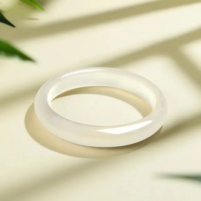 匠锁心玉 白月光 水润清透 国潮古风古典 新中式精致轻奢高级清冷感温润气质典雅小众旗袍汉服百搭素圈时尚通勤#好运天然 玉髓 手镯 女款