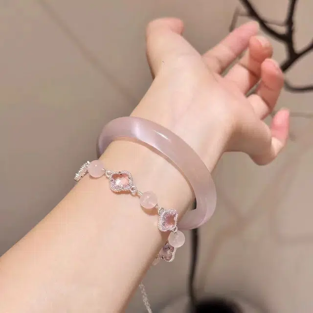 匠锁心玉 樱花粉 一步一响 新中式 国潮古风 轻奢高级 极简风 清冷感 优雅高级感 气质温婉 素圈手饰显白#好运 猫眼石 手镯 女款