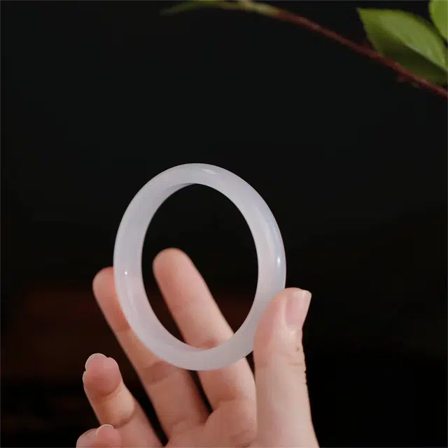 匠锁心玉 白月光高冰贵妃镯  新中式 国潮国风  轻奢高级感 气质古风温婉 玉髓 手镯 女款