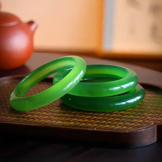 匠锁心玉 湖水贵妃镯 青山黛  新中式 国潮国风 小众设计 轻奢高级 气质 古风温婉 玉髓 玉石手镯 女款