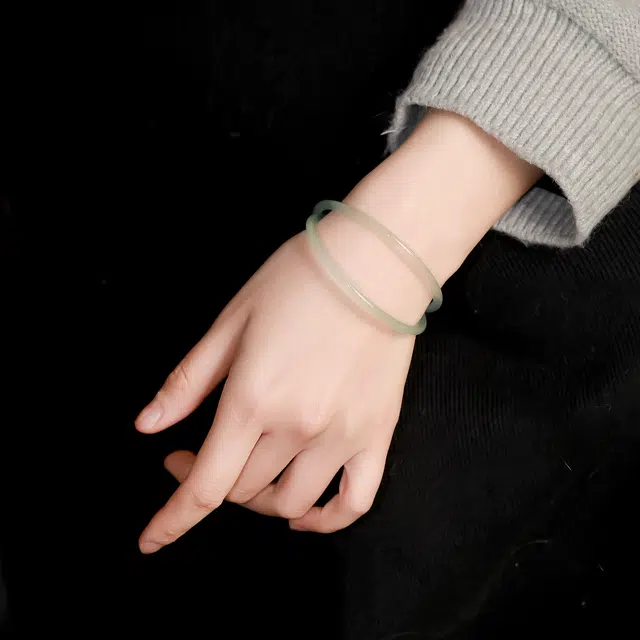 匠锁心玉 青山黛高冰叮当镯 新中式 国潮国风 典雅 古风温婉 轻奢高级 小众设计 玉髓 手镯 女款