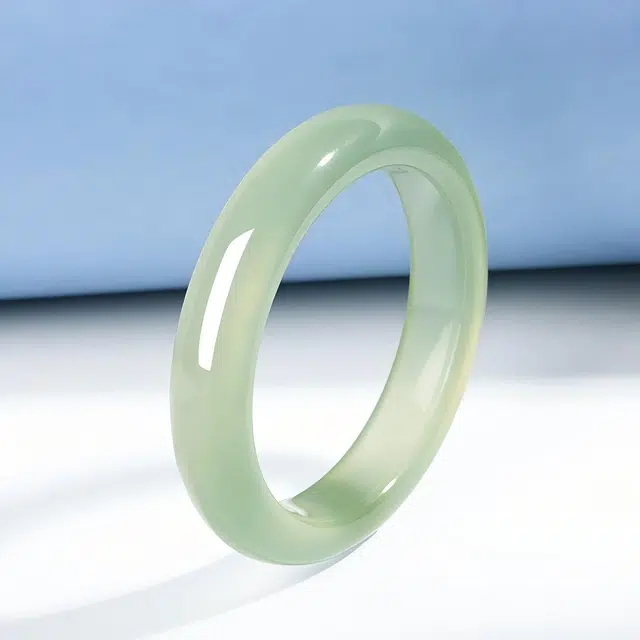 匠锁心玉 荧光油青青山黛 新中式 国潮国风 小众 轻奢高级感 平安纳福 古风温婉 典雅大方 岫玉（蛇纹石玉） 手镯 女款