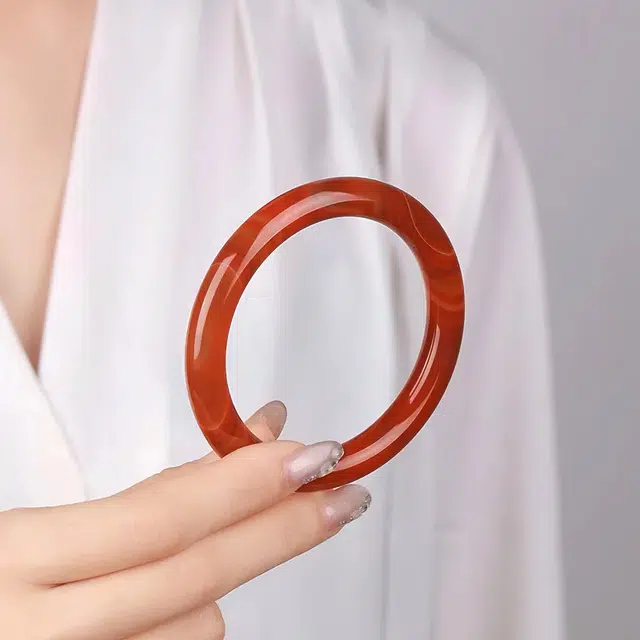 匠锁心玉 鸿运玉镯 水润清透 新中式 简约大气 国潮国风 汉服旗袍 时尚百搭 清冷典雅高级感 气质温婉 素圈手饰显白#好运 玉髓 手镯 女款