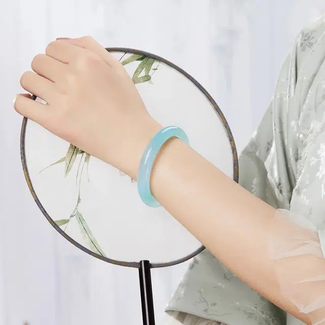 匠锁心玉 天空蓝晴空烟雨 水润清透轻奢高级清冷感古风古典新中式温润气质典雅小众旗袍汉服时尚百搭素圈显白#好运天然 玉髓 手镯 女款