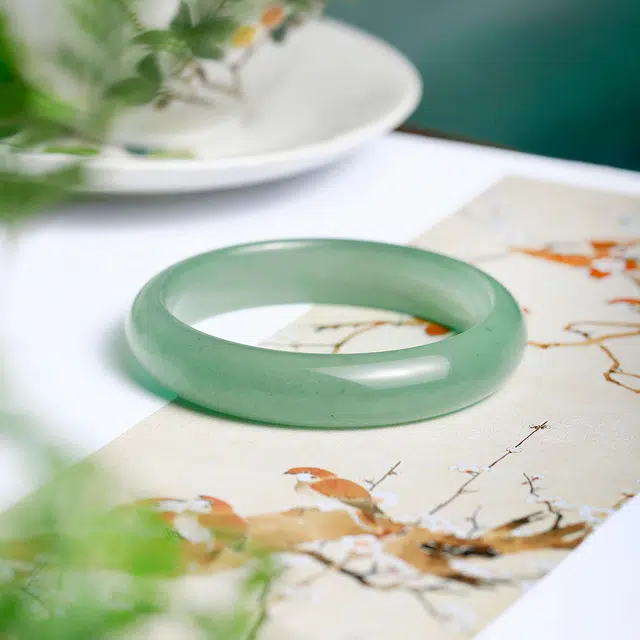 匠锁心玉 新中式 国潮国风 小众 轻奢高级感 古风温婉 转运纳福 清冷感 东陵玉 手镯 女款