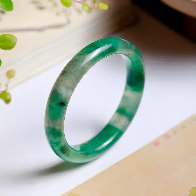 匠锁心玉 青山黛飘花贵妃镯 新中式宫廷风古典轻奢吉祥如意平安顺遂时尚百搭清冷典雅高级感气质温婉#好运天然 非洲翠 手镯 女款