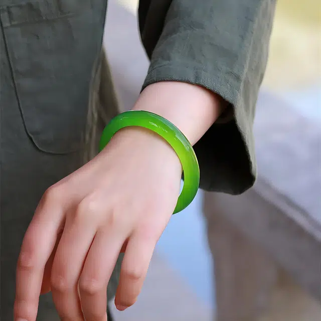 匠锁心玉 湖水贵妃镯 青山黛  新中式 国潮国风 小众设计 轻奢高级 气质 古风温婉 玉髓 玉石手镯 女款