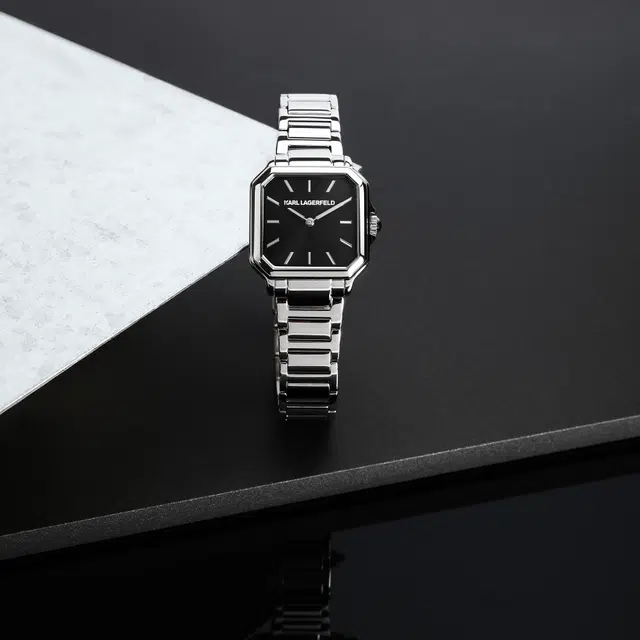 KARL LAGERFELD SQUARE CLASSICS