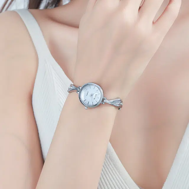 AIVN ins AM1205FQ