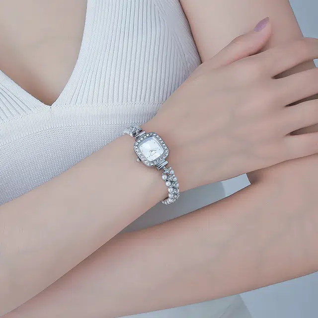 AIVN ins