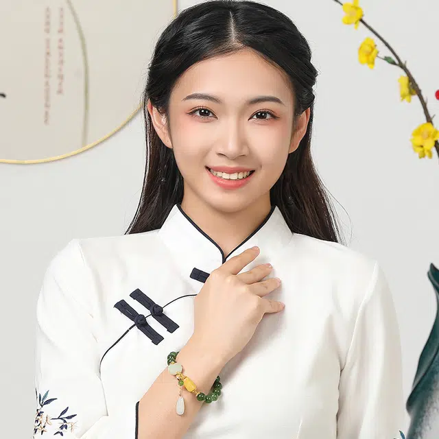 豆蔻时光 新中式国潮国风小众设计感精致感森系轻奢优雅高级气质感 蝶恋花 和田玉手串 碧玉 女款
