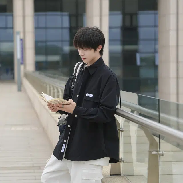 港仔文艺男 日系工装口袋字母小标设计感翻领落肩袖休闲上衣宽松百搭简约长袖衬衫 男女同款