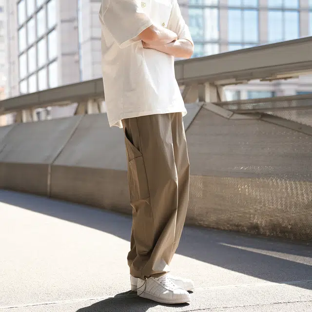 港仔文艺男 拼接解构侧面口袋设计褶皱薄款速干纯色垂感日系百搭直筒工装裤宽松束腿休闲裤 男女同款
