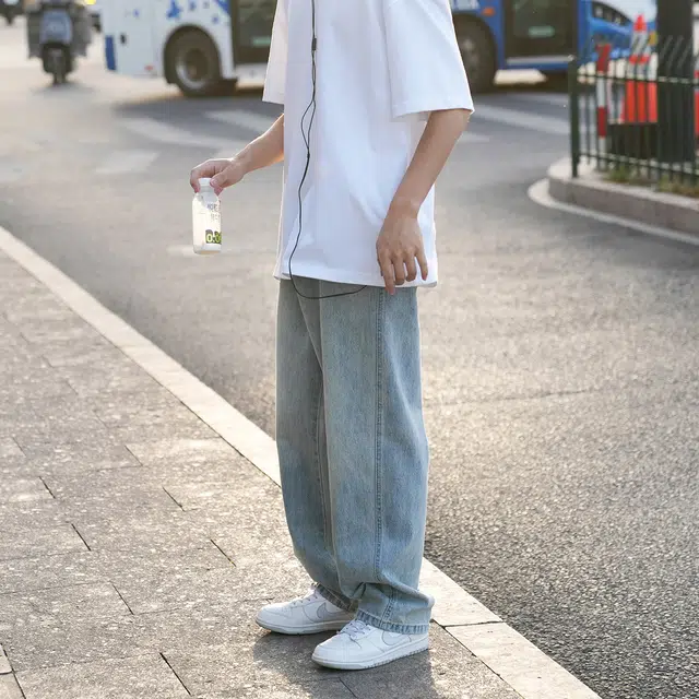 港仔文艺男 水洗做旧美式高街纯色垂感宽松直筒裤休闲简约百搭牛仔裤 男女同款